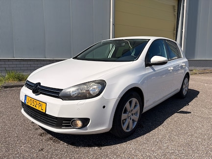 Volkswagen Golf 0