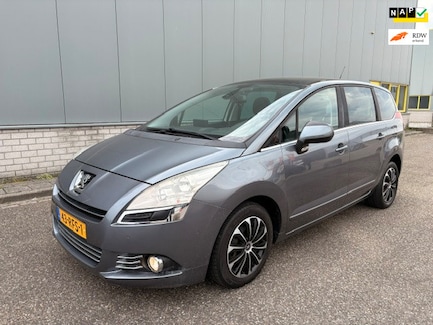 Peugeot 5008 0