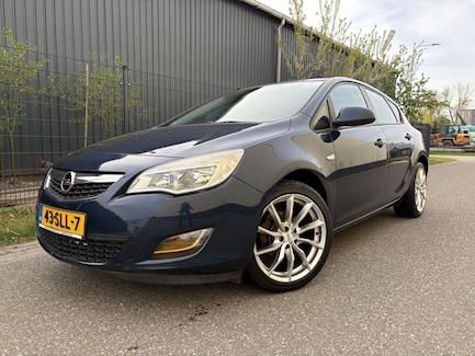 Opel Astra 0