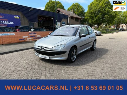 Peugeot 206 0