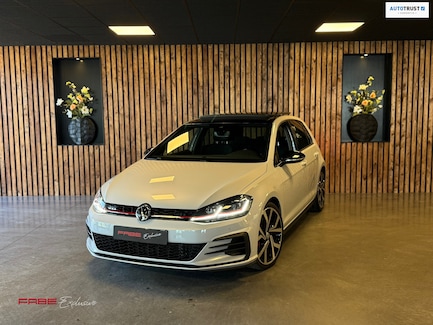 Volkswagen Golf 0