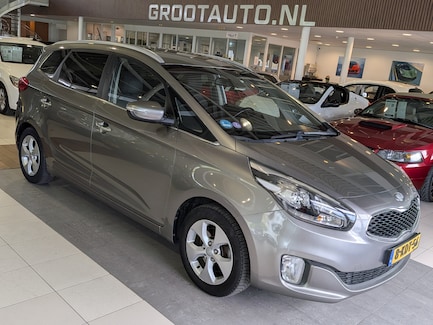 Kia Carens 0