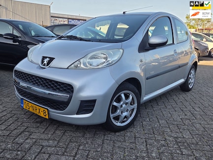 Peugeot 107 0