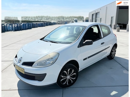 Renault Clio 0