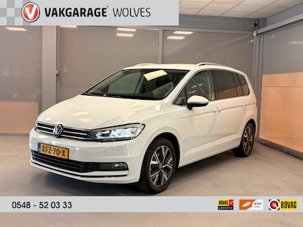 Volkswagen Touran 0