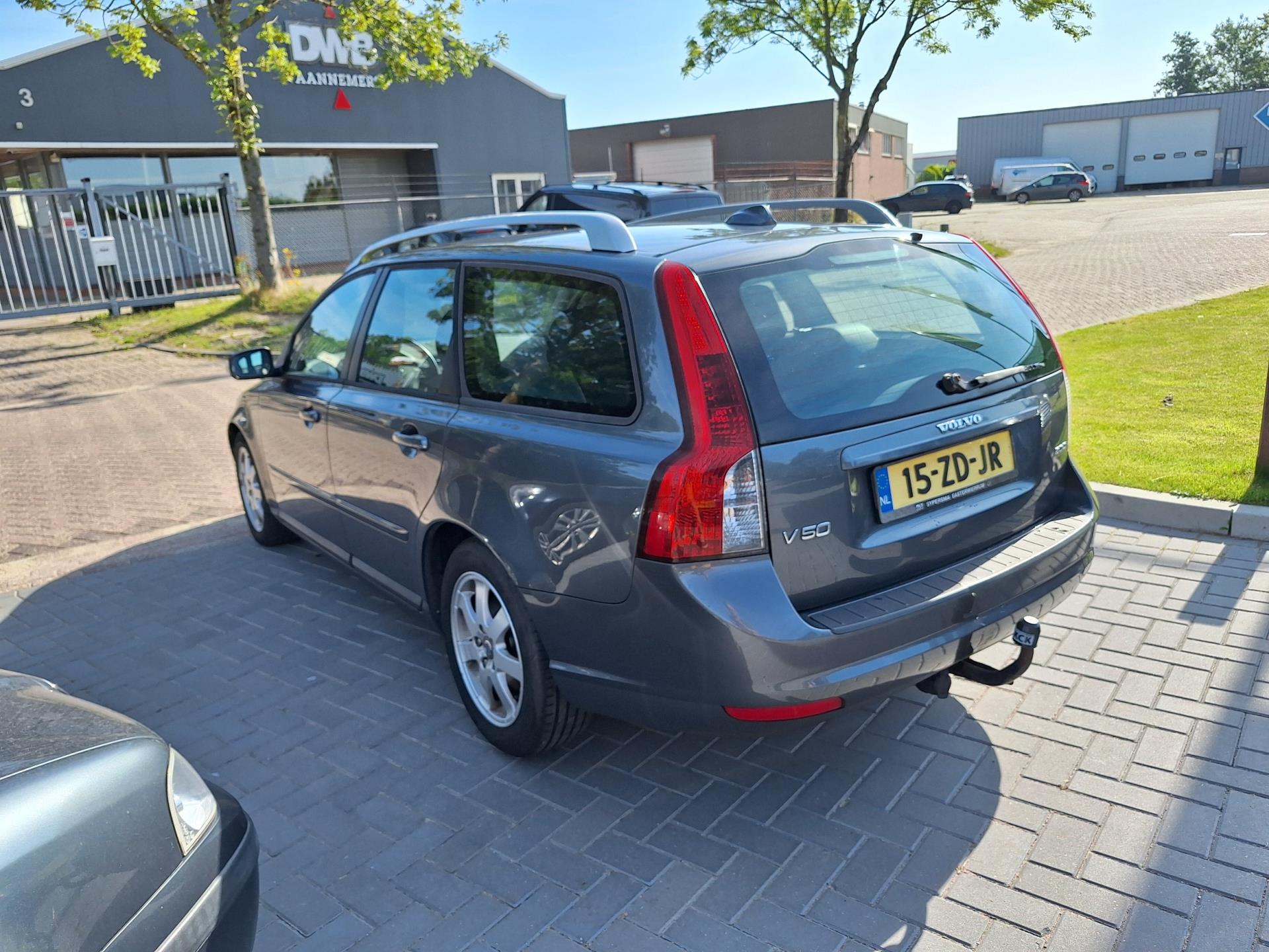 Volvo V50