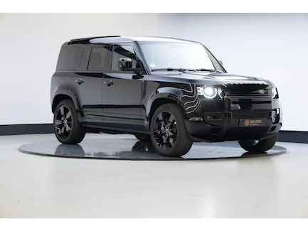 Land Rover Defender 0