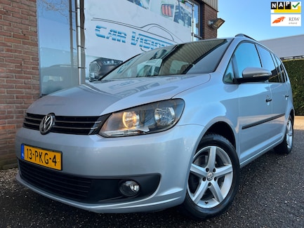 Volkswagen Touran 0