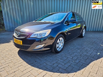 Opel Astra 0