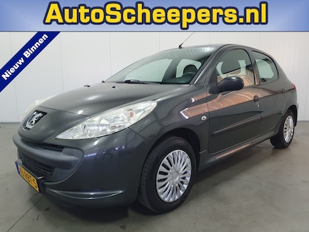 Peugeot 206+ 0