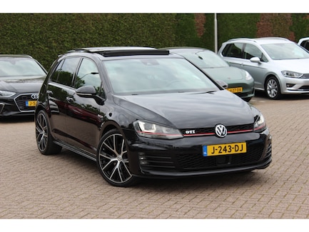 Volkswagen Golf 0