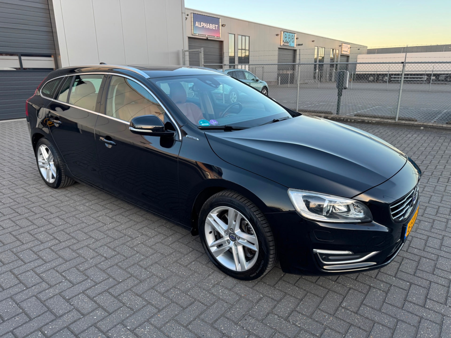 Volvo V60