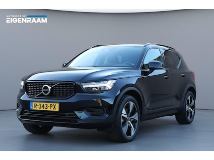 Volvo XC40 0