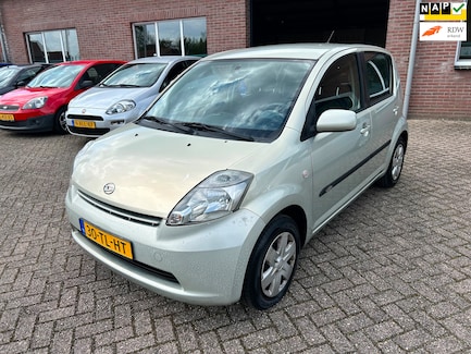 Daihatsu Sirion 0