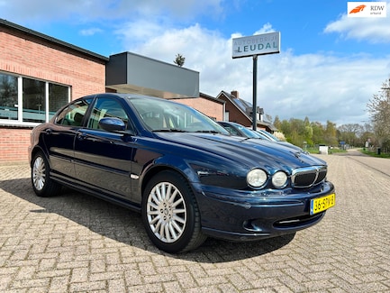 Jaguar X-Type 0