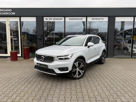 Volvo XC40 0