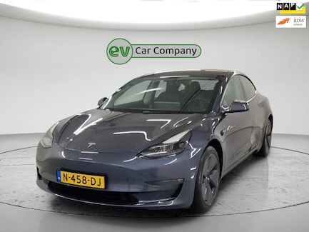 Tesla Model 3 0