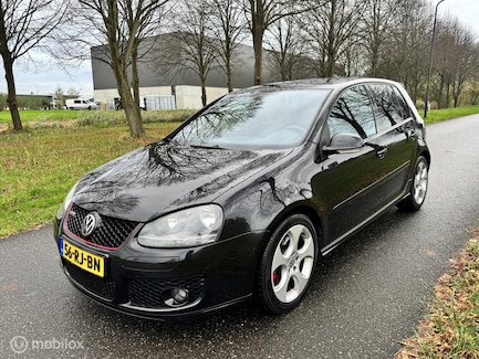 Volkswagen Golf 0