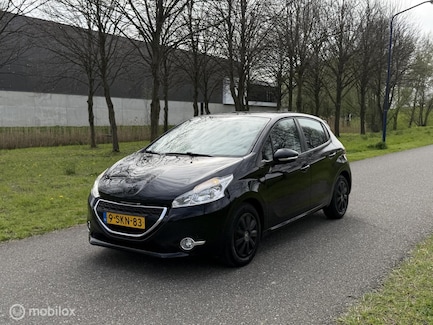 Peugeot 208 0