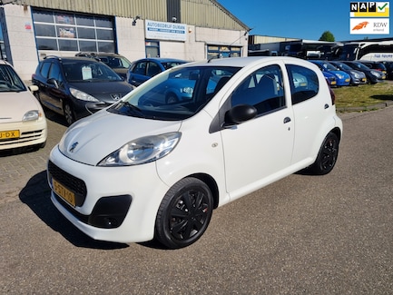 Peugeot 107 0