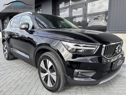 Volvo XC40 0