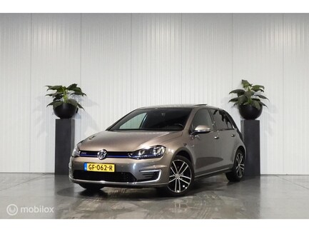 Volkswagen Golf 0