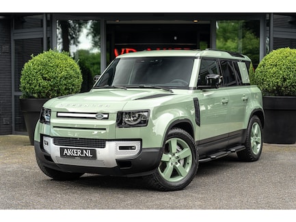 Land Rover Defender 0
