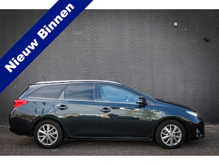 Toyota Auris 0