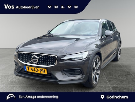 Volvo V60 Cross Country 0