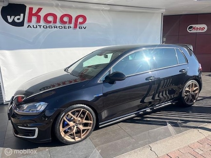 Volkswagen Golf 0