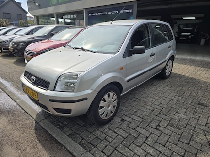Ford Fusion 0