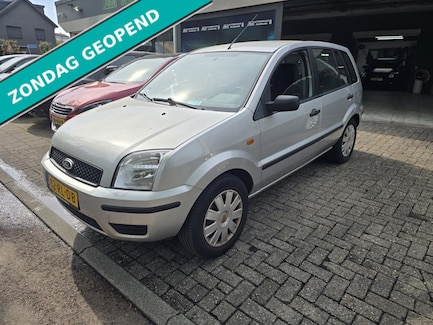 Ford Fusion 0