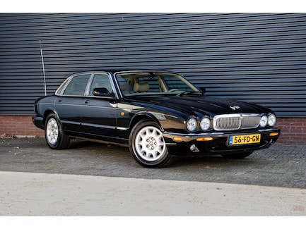 Jaguar Sovereign 0