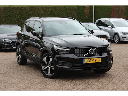 Volvo XC40 0