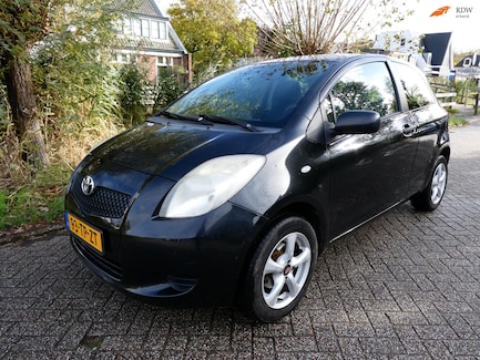 Toyota Yaris 0