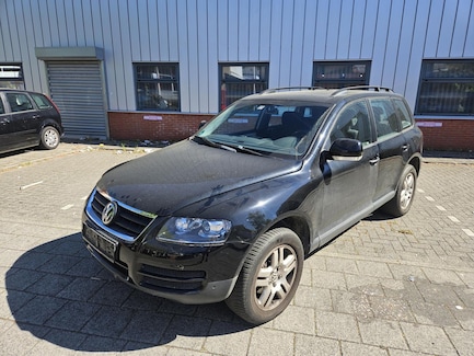 Volkswagen Touareg 0