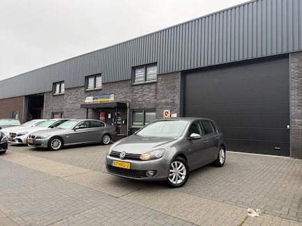 Volkswagen Golf 0