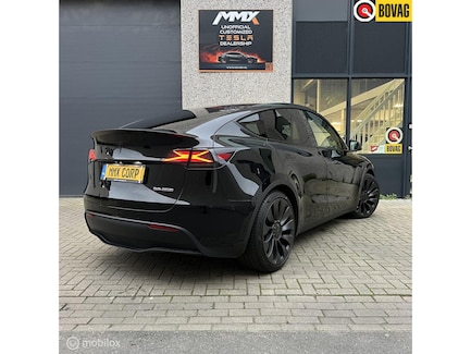 Tesla Model Y 0