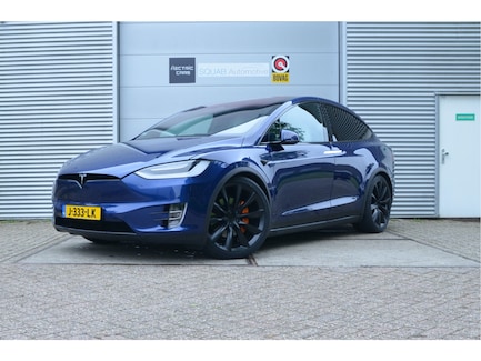 Tesla Model X 0