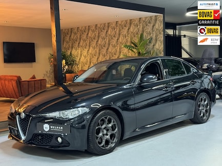 Alfa Romeo Giulia 0