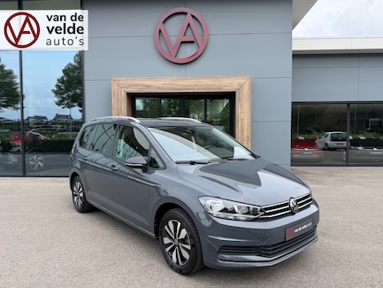 Volkswagen Touran 0