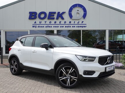 Volvo XC40 0