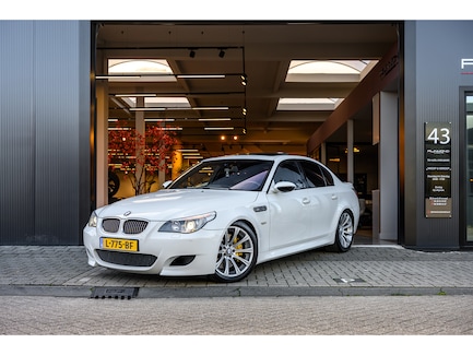 BMW M5 0