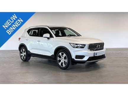 Volvo XC40 0