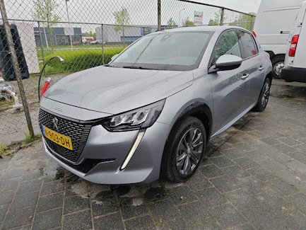 Peugeot e-208 0