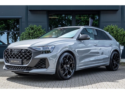 Audi RS Q8 0
