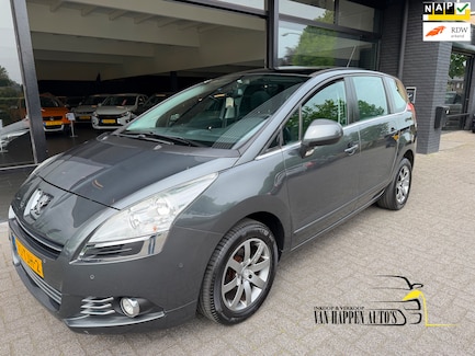 Peugeot 5008 0