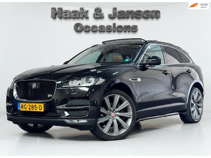 Jaguar F-Pace 0