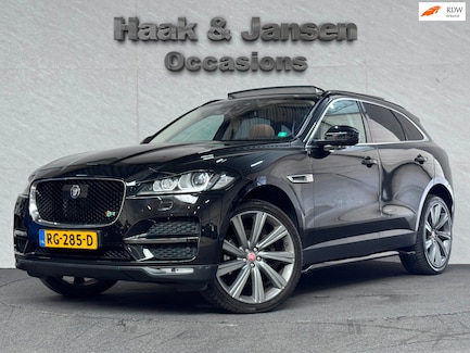Jaguar F-Pace 0