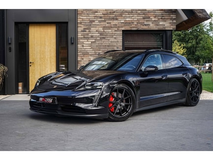 Porsche Taycan Sport Turismo 0